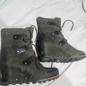 Sorel Women's Dark Gray Lace Up Wedge Boots